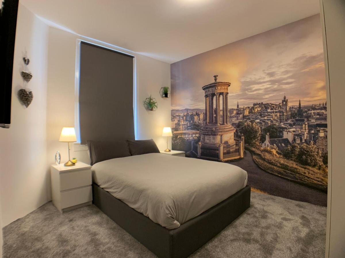 Maria- Bright And Modern City Center Apartment . Единбург Екстериор снимка