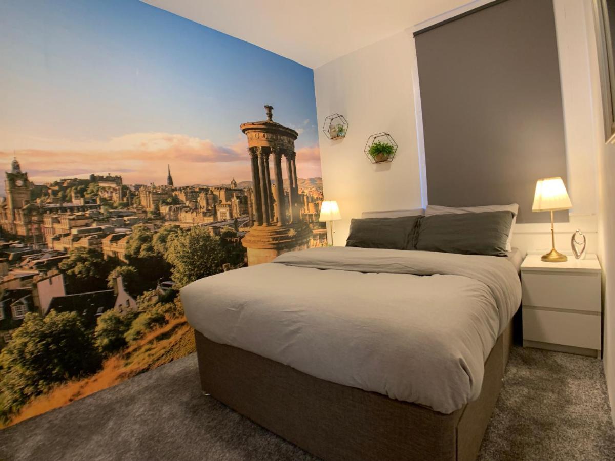 Maria- Bright And Modern City Center Apartment . Единбург Екстериор снимка