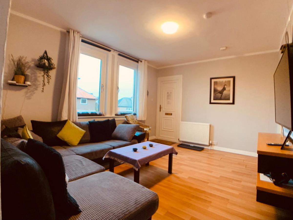 Maria- Bright And Modern City Center Apartment . Единбург Екстериор снимка